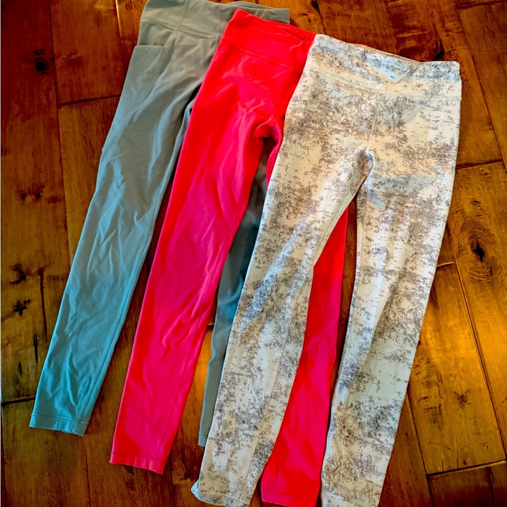 (3) pairs girls Athleta leggings. Size 8/10